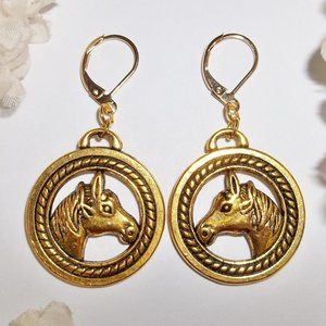 Gold Horse Earrings Jewelry Gift Set Woman Country Western Ranch Gift NWT C066